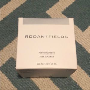 NIB Rodan and Fields Active Hydration